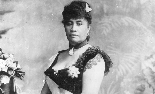  Liliuokalani proclaimed queen of Hawaii