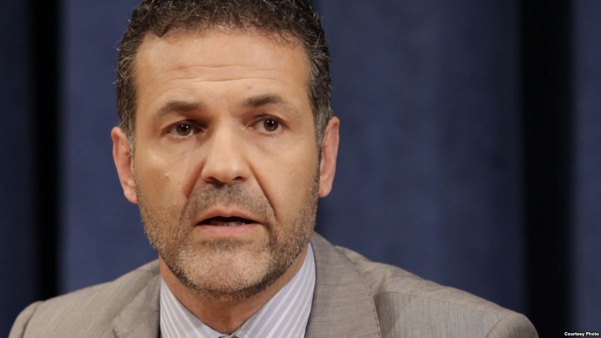  Kite Runner author Khaled Hosseini is born