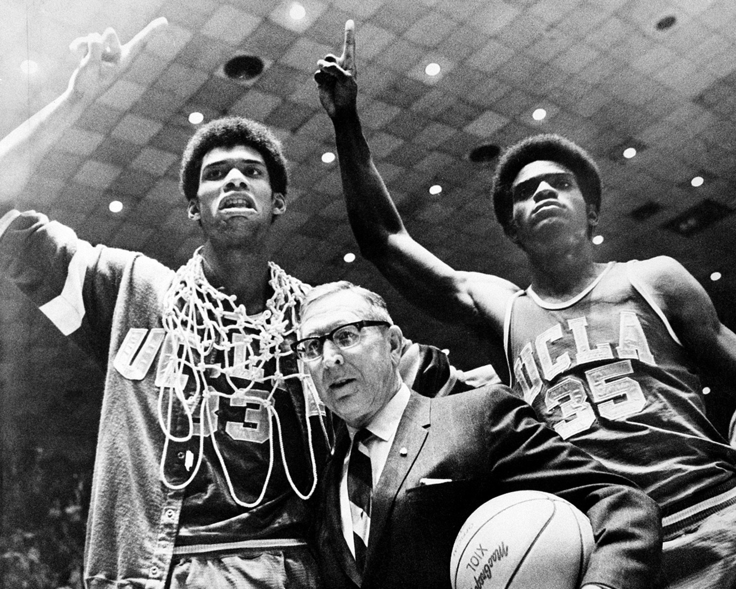  Legendary UCLA basketball coach John Wooden wins 10th national title