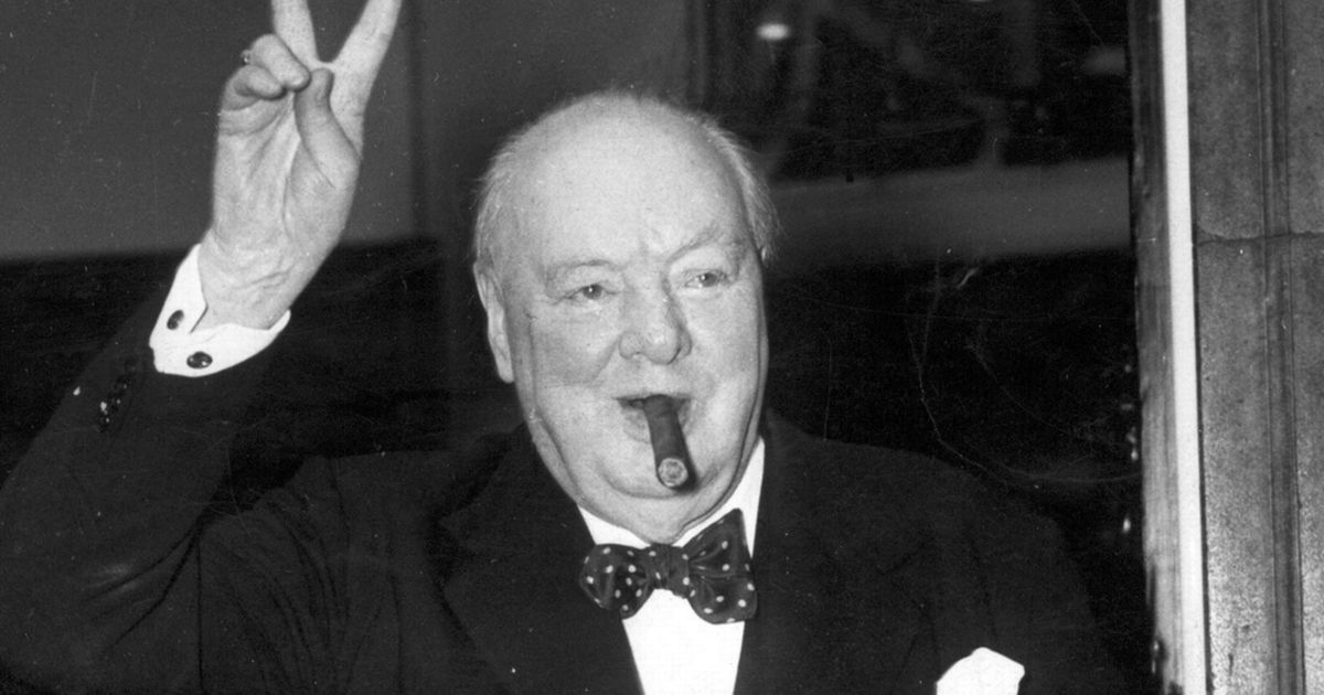  Winston Churchill resigns